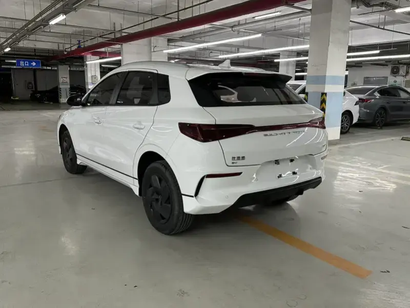 2023 BYD E2 с пробегом 46 800 км