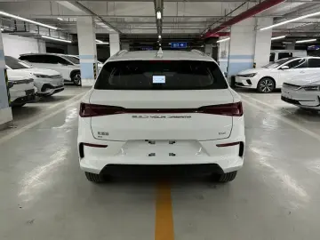 2023 BYD E2 с пробегом 46 800 км