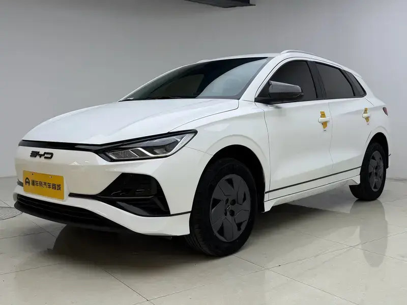 2024 BYD E2 с пробегом 29 300 км