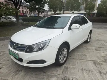BYD E5