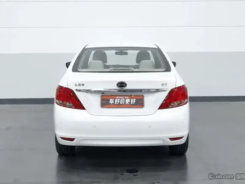 2017 BYD E5 с пробегом 37 100 км