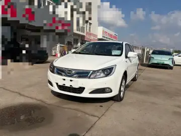 BYD E5