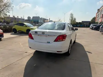 2017 BYD E5 с пробегом 74 000 км