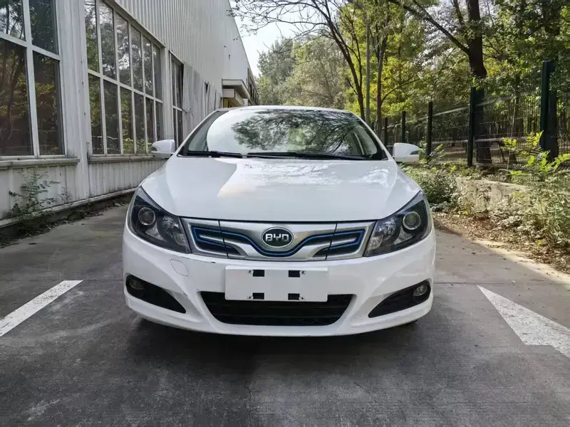 2017 BYD E5 с пробегом 81 000 км