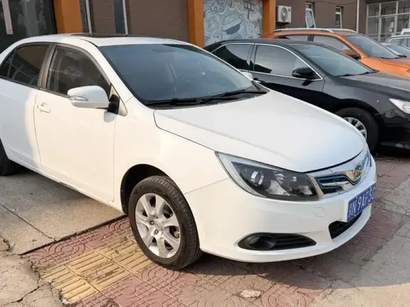 2017 BYD E5 с пробегом 80 000 км