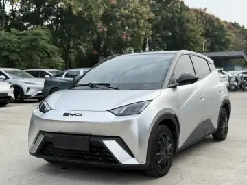 2023 BYD Seagull с пробегом 9 000 км
