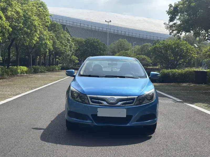 2017 BYD E5 с пробегом 135 000 км