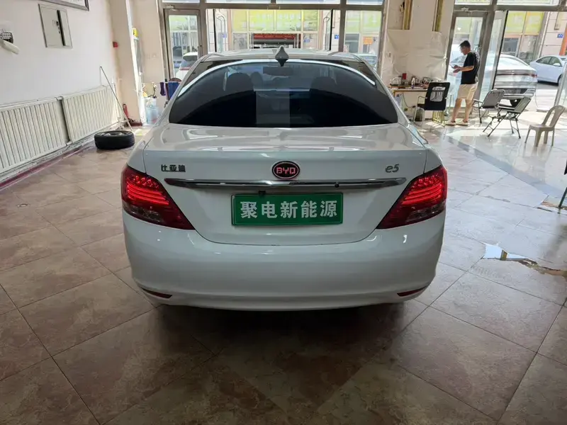 2018 BYD E5 с пробегом 195 100 км