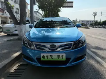 2018 BYD E5 с пробегом 36 000 км