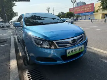2018 BYD E5 с пробегом 36 000 км