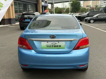 2017 BYD E5 с пробегом 220 000 км