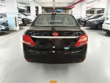 2017 BYD E5 с пробегом 68 000 км