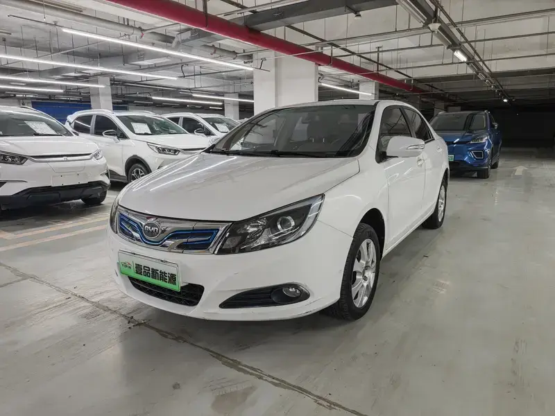 2017 BYD E5 с пробегом 125 000 км