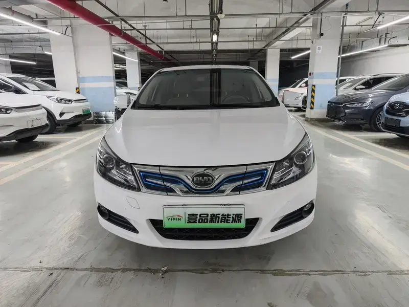 2017 BYD E5 с пробегом 125 000 км