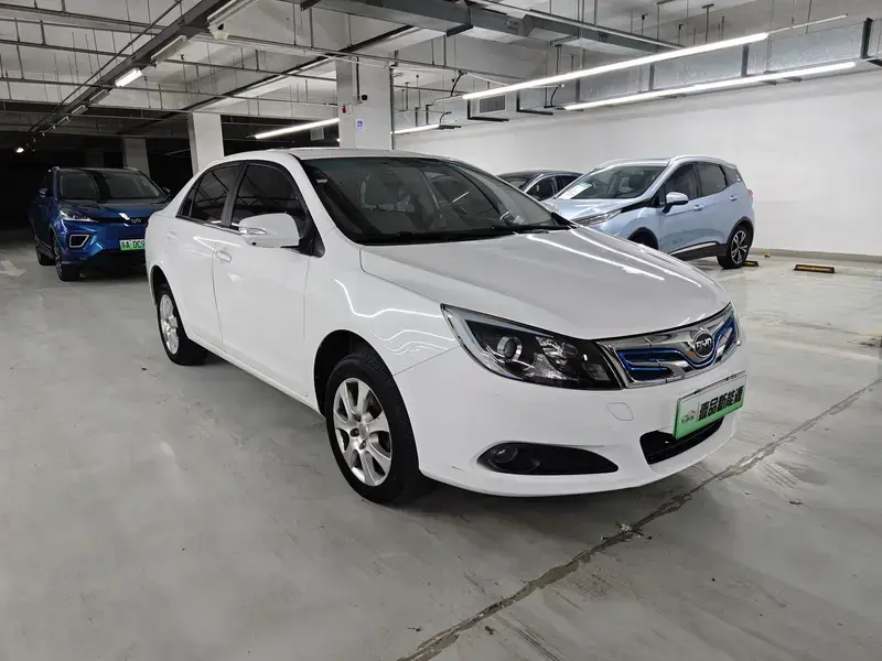 2017 BYD E5 с пробегом 125 000 км