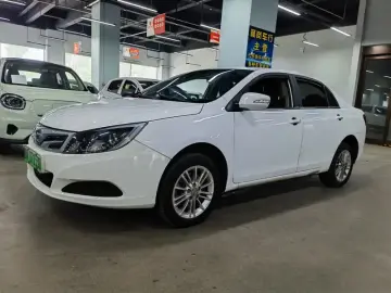 BYD E5