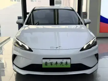 2025 BYD Seal 05 с пробегом 15 000 км