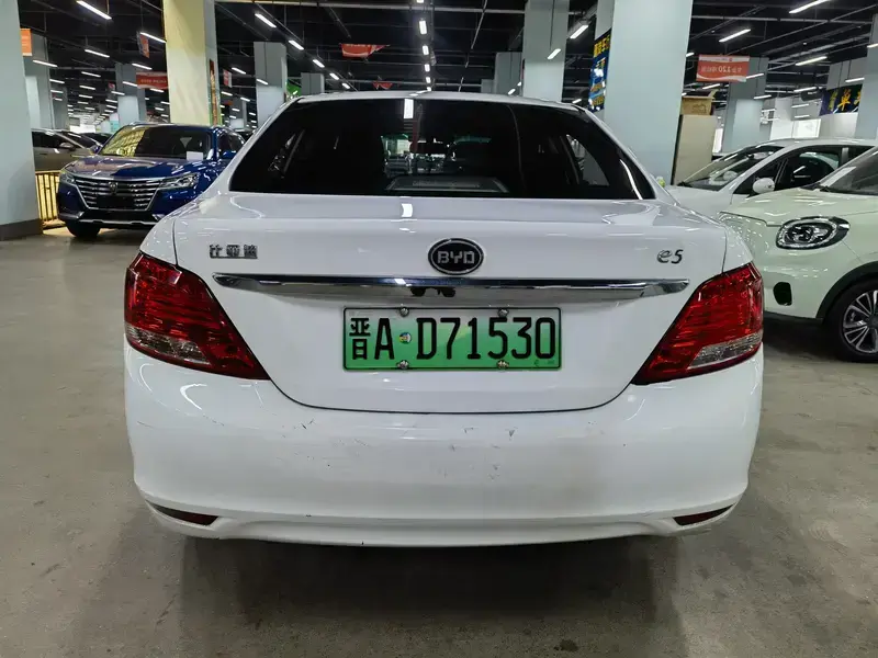2018 BYD E5 с пробегом 410 000 км