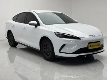 2025 BYD Seal 05 с пробегом 6 600 км
