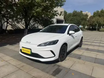 BYD Seal 05