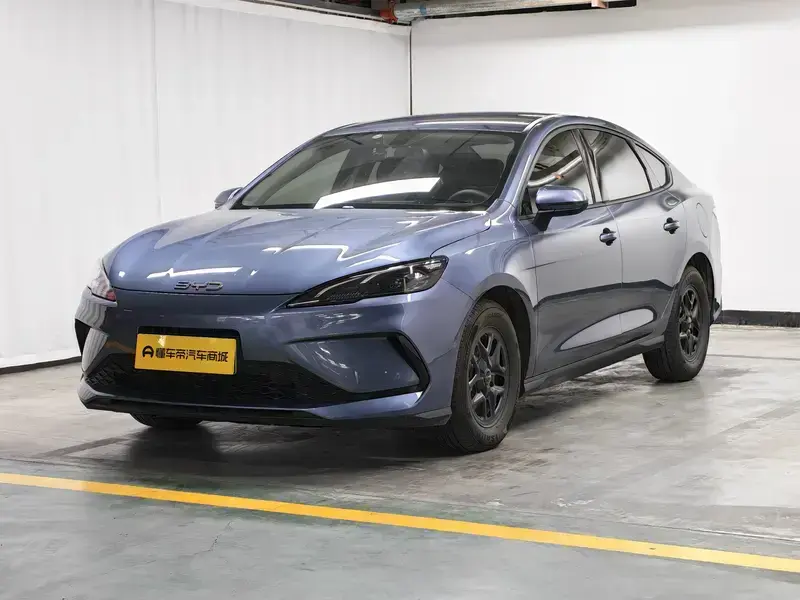 2025 BYD Seal 05 с пробегом 37 300 км