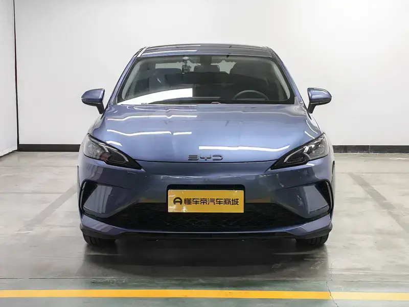 2025 BYD Seal 05 с пробегом 37 300 км