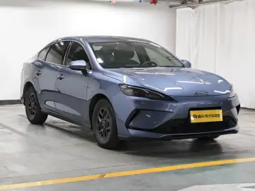2025 BYD Seal 05 с пробегом 37 300 км