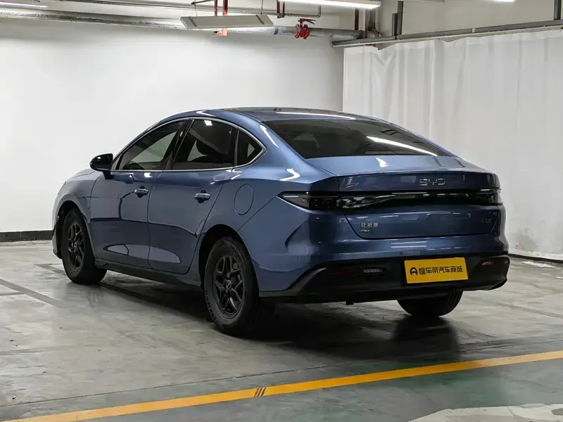 2025 BYD Seal 05 с пробегом 37 300 км