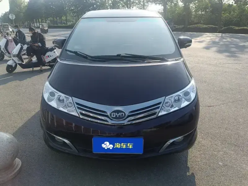 2015 BYD M6 с пробегом 94 000 км