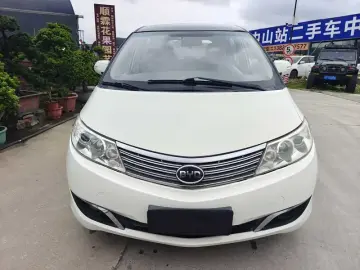 2013 BYD M6 с пробегом 88 000 км