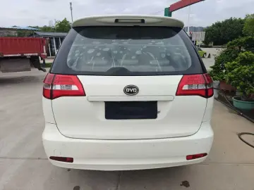 2013 BYD M6 с пробегом 88 000 км