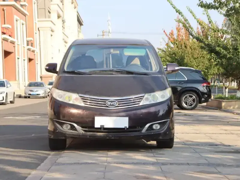 2013 BYD M6 с пробегом 150 000 км