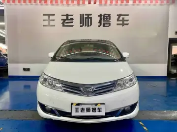 2015 BYD M6 с пробегом 97 000 км
