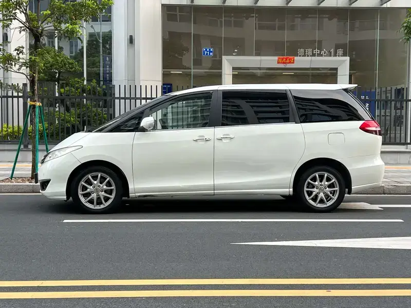 2015 BYD M6 с пробегом 175 000 км
