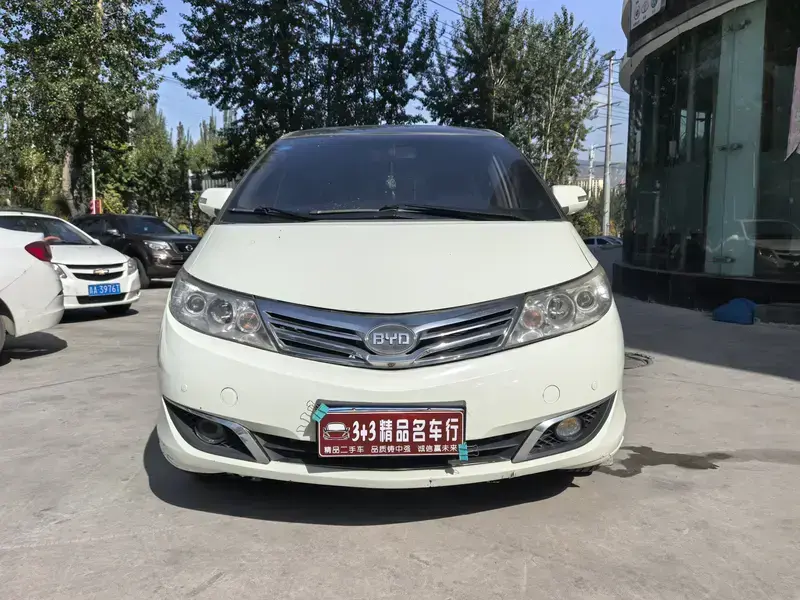 2015 BYD M6 с пробегом 120 000 км