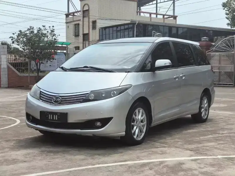 2010 BYD M6 с пробегом 60 000 км
