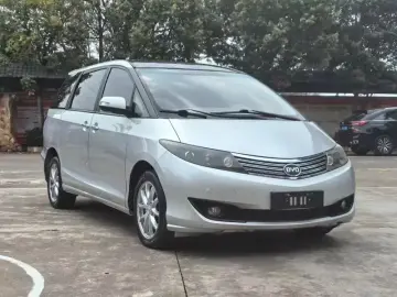 2010 BYD M6 с пробегом 60 000 км