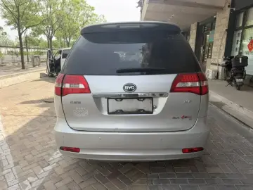 2015 BYD M6 с пробегом 115 000 км