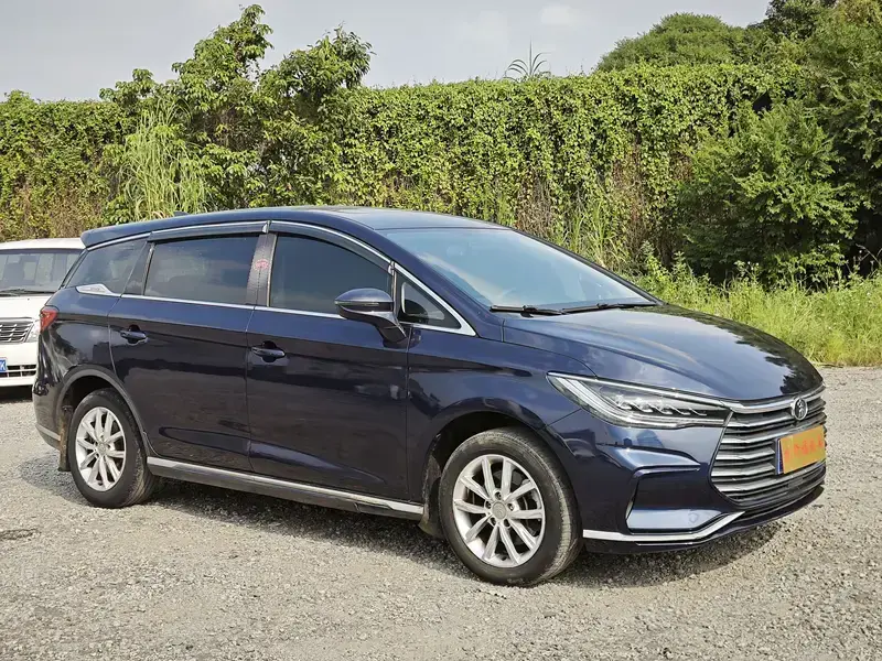 2021 BYD Song Max с пробегом 50 000 км