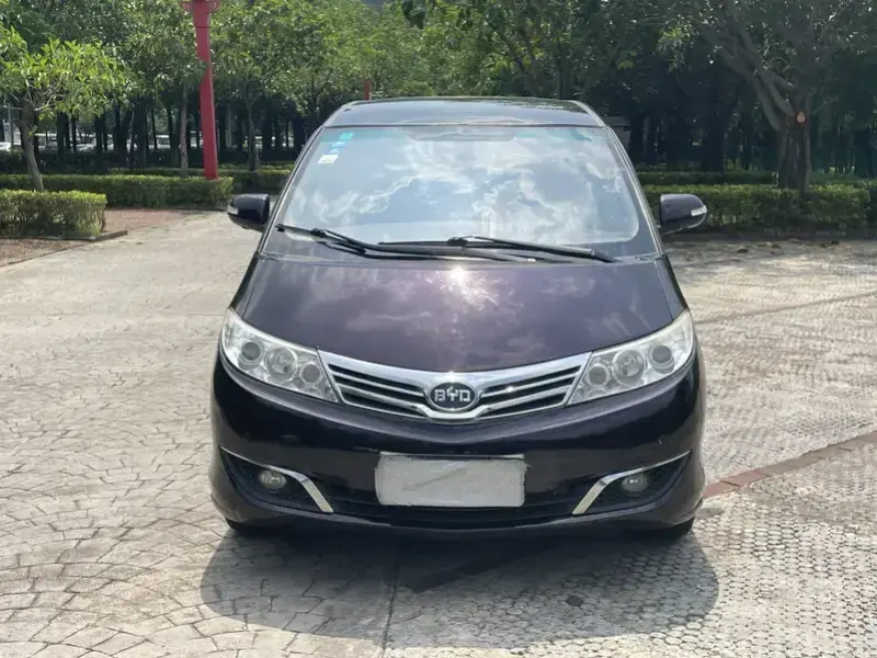 2015 BYD M6 с пробегом 112 000 км