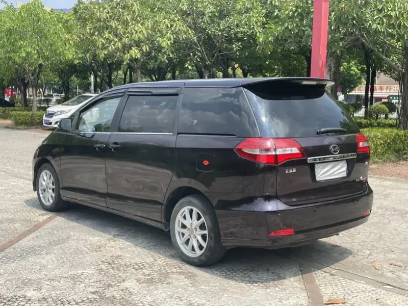 2015 BYD M6 с пробегом 112 000 км