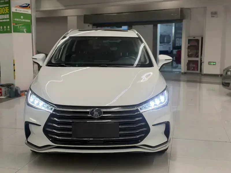 2021 BYD Song Max с пробегом 60 000 км