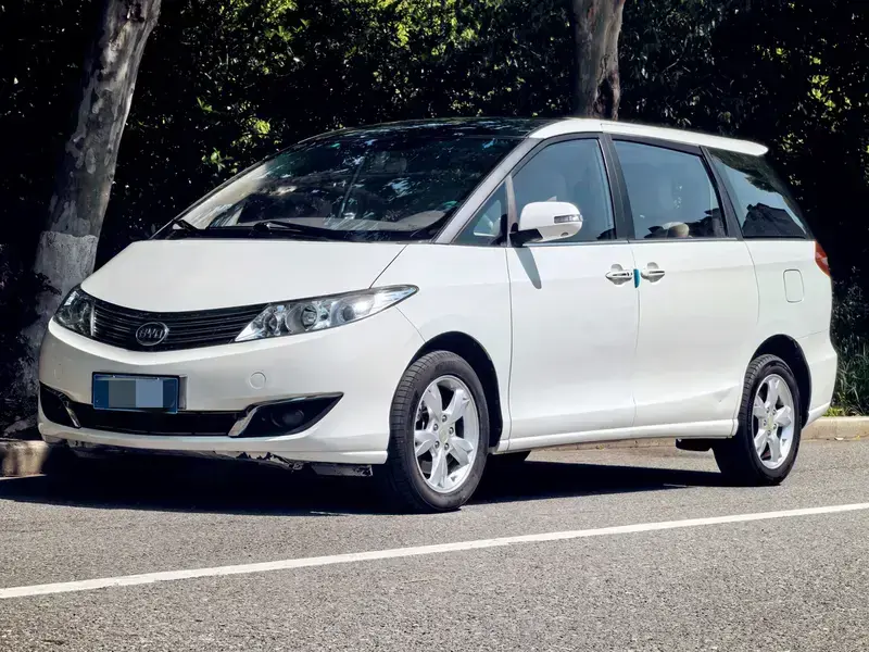 2013 BYD M6 с пробегом 76 000 км