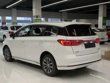 2021 BYD Song Max с пробегом 60 000 км