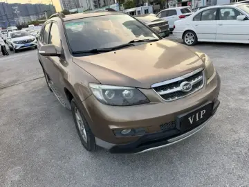 2014 BYD S6 с пробегом 101 000 км