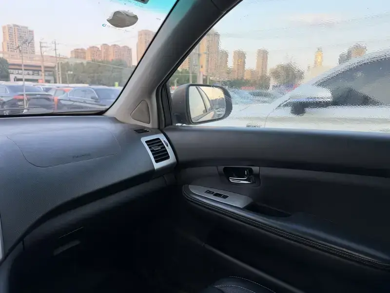 2014 BYD S6 с пробегом 101 000 км