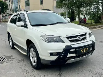 2014 BYD S6 с пробегом 120 000 км