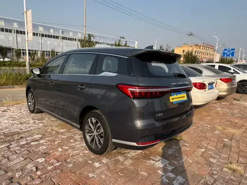 2021 BYD Song Max с пробегом 56 000 км