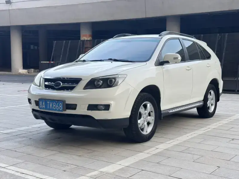 2013 BYD S6 с пробегом 79 000 км
