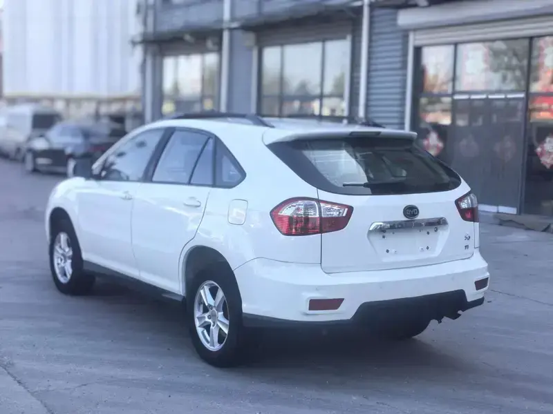 2014 BYD S6 с пробегом 110 000 км